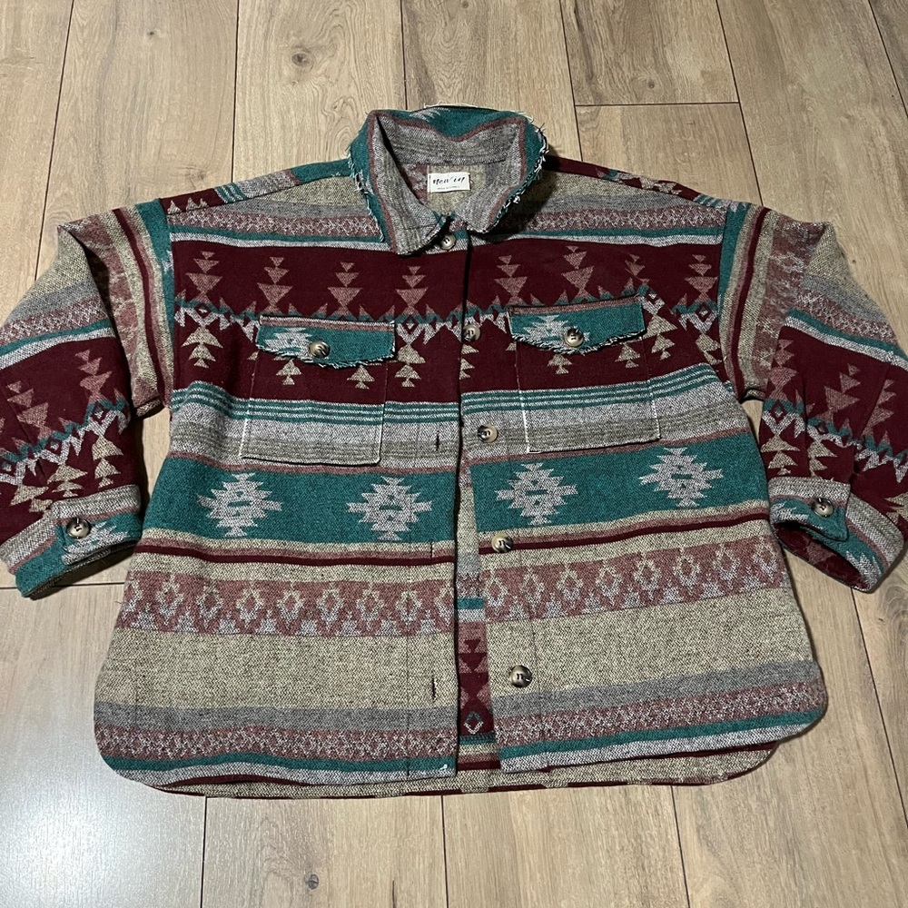 New in Aztec Pattern Shacket - image 1